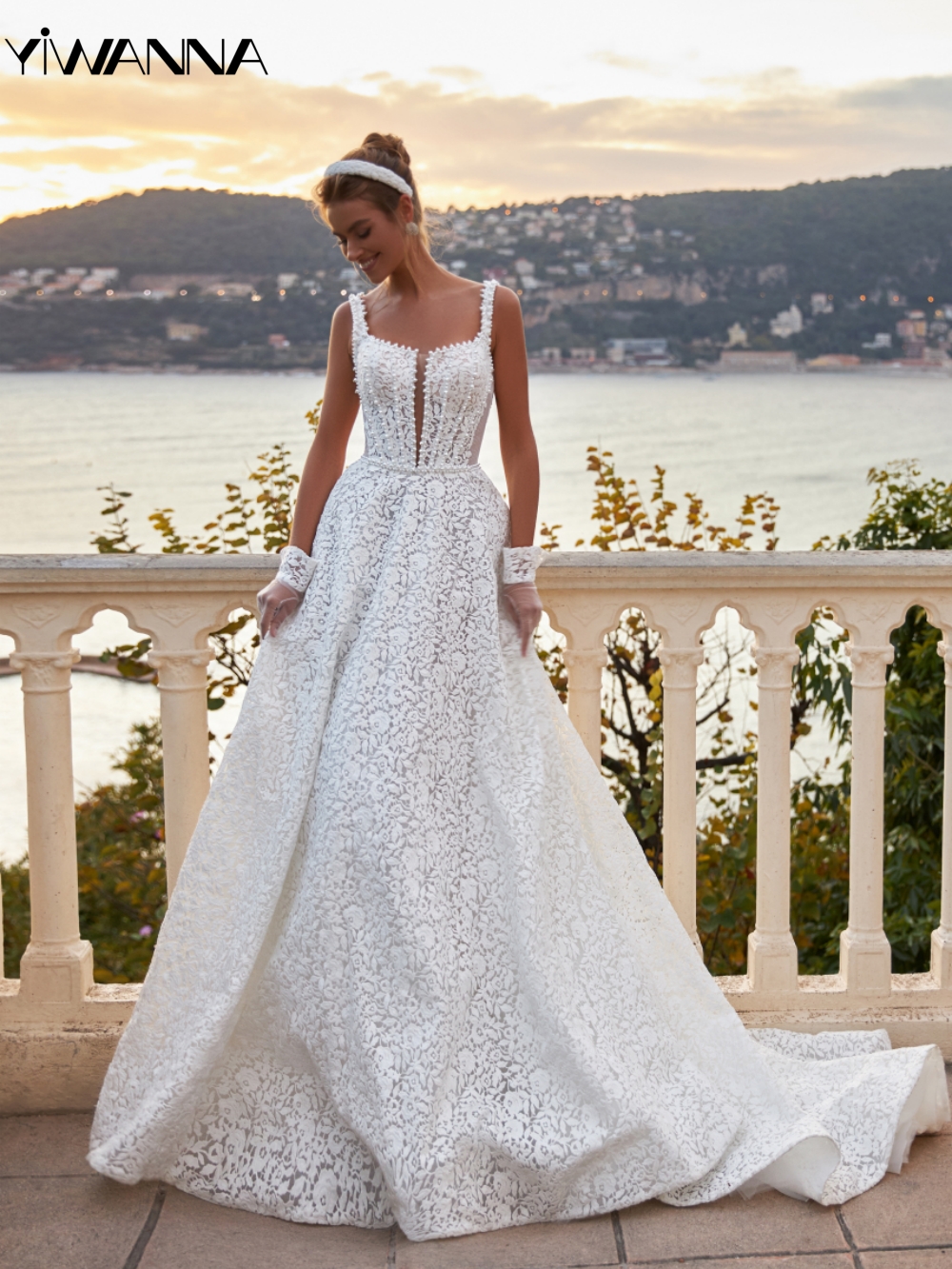 Graceful Hand-sewn Pearls Wedding Dress Charming Lace Appliques Bride Robe Classic A-line Sleeveless Bridal Gown Robe De Mariée