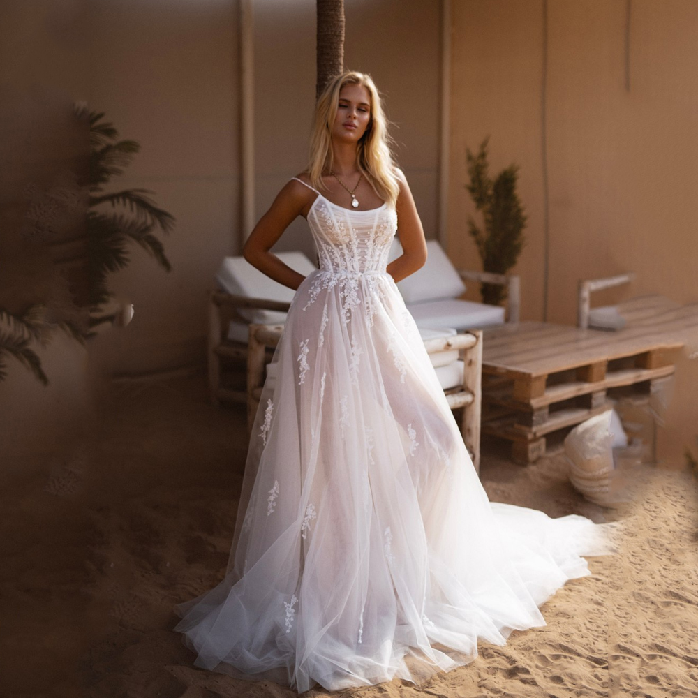 Boho Strapless Lace Wedding Dresses For Woman Bride Spaghetti Straps Zipper Applique Robe De Mariée Personalized Customized