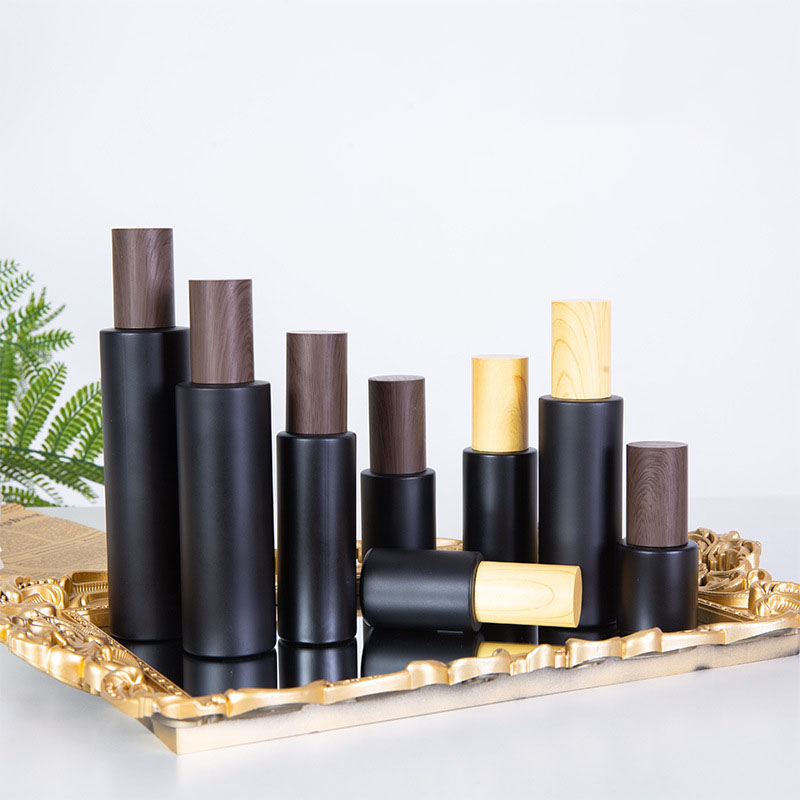 Dark Wooden Grain Lids Skin Cosmetic Body Butter Oil Luxury Matte Black Cream Cosmetic Glass Jars with Plastic Wood Grain Lid