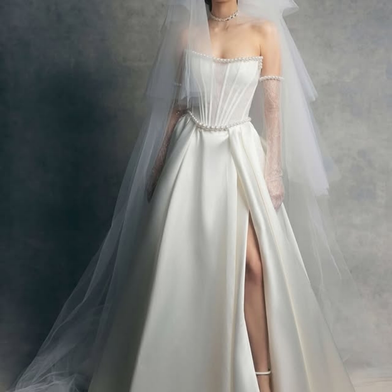 Customized satin ivory Ball Gown Royal Wedding Dresses flower pearl Long tail Made Robe De