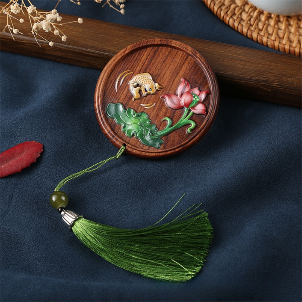 Portable Chinese Style Handheld Mirror Fish Flower Emboss Wooden Cosmetic Mirror Tassels Round Pocket Makeup Mirror Women