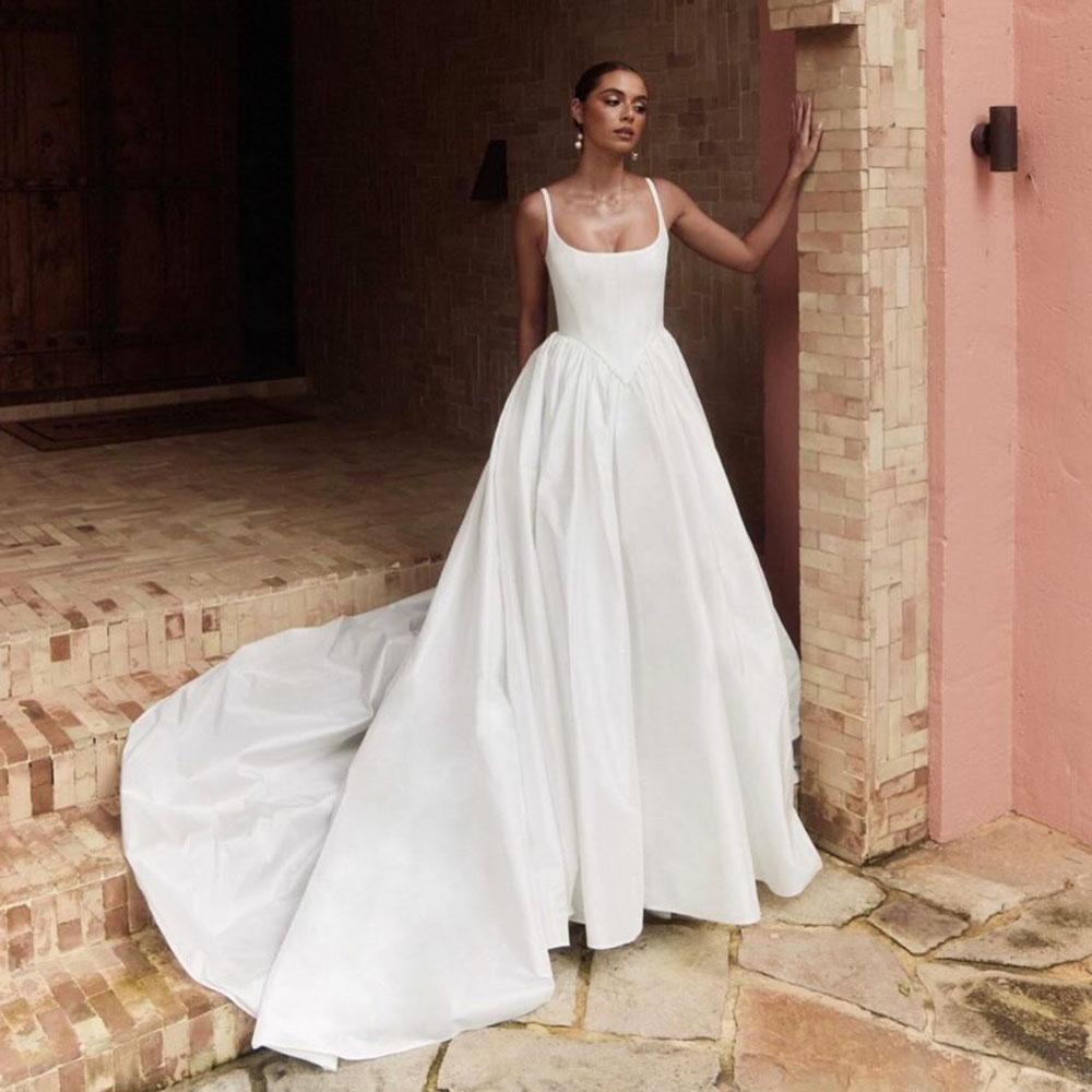 Customized Elegant Satin Wedding Dress for Women Corset Square Collar Bridal Dress A-Line Backless Bride Gown Vestidos De Novia