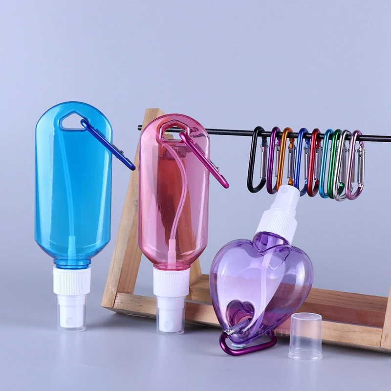 50ml Empty Spray Bottle Love Hook Spray Bottle Refillable Plastic Carabiner Hook Bottle Atomizer Perfume Travel Accessories