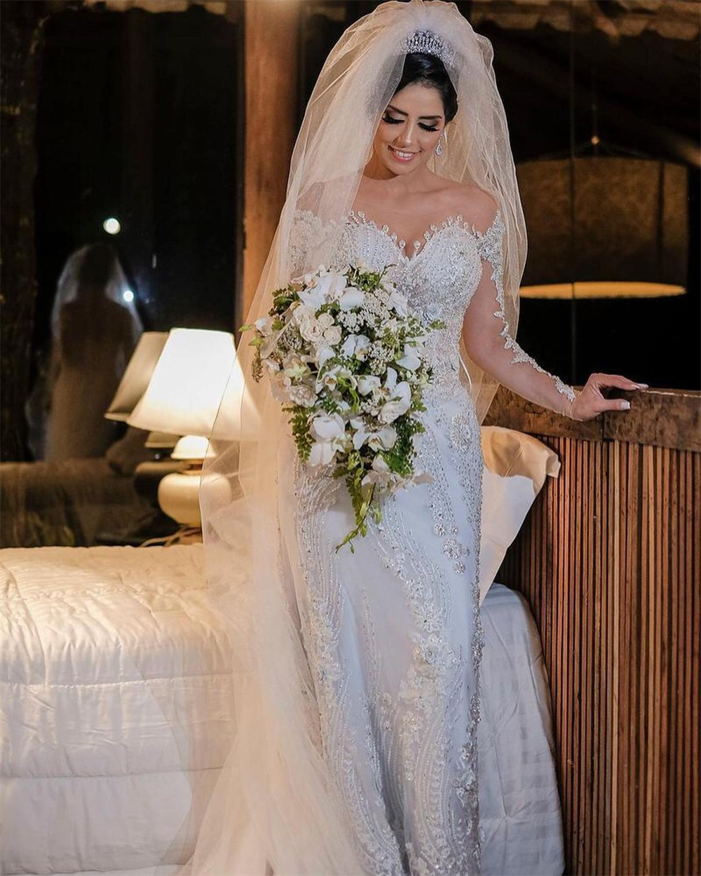 Luxury Long Sleeves Mermaid Bride Dress Elegant Off the Shoulder Wedding Dress with Beaded Appliques Lace Customized