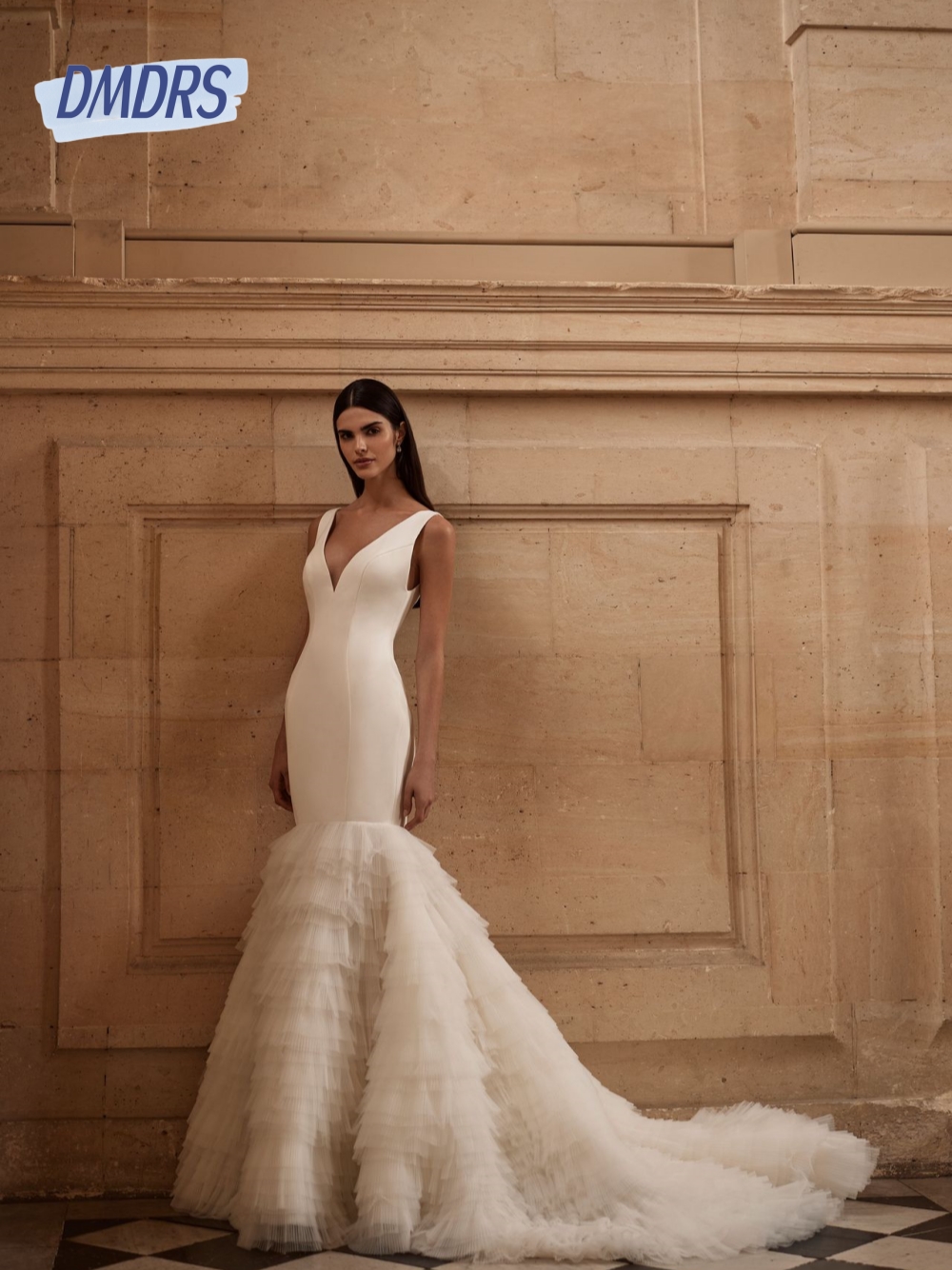 Modern Wide Straps Satin Wedding Dresses Romantic Tiered Tulle Dress For Bride Elegant V-neck Bridal Gown Vestido De Novia