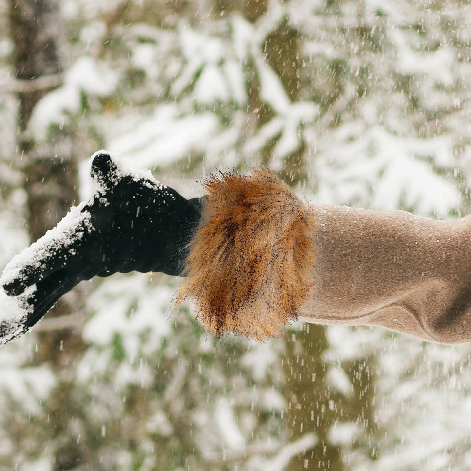 2 Pcs Warm Furry Wrist Guards Cuff Band Fox Fuzzy Cuffs for Wrists Warmers Women Gym Wraps Winter Miss