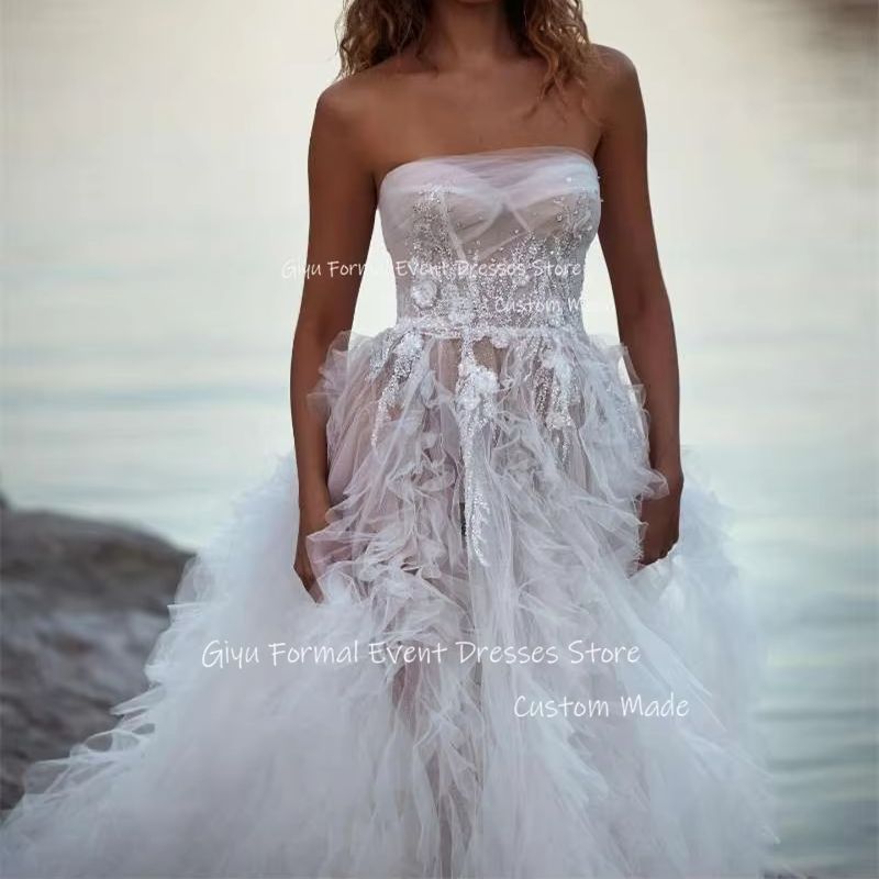 Giyu Fairy Soft Tulle A Line Wedding Dresses Vestido de noiva Strapless Ruffles Sweep Train Bridal Dress Vestido de noiva