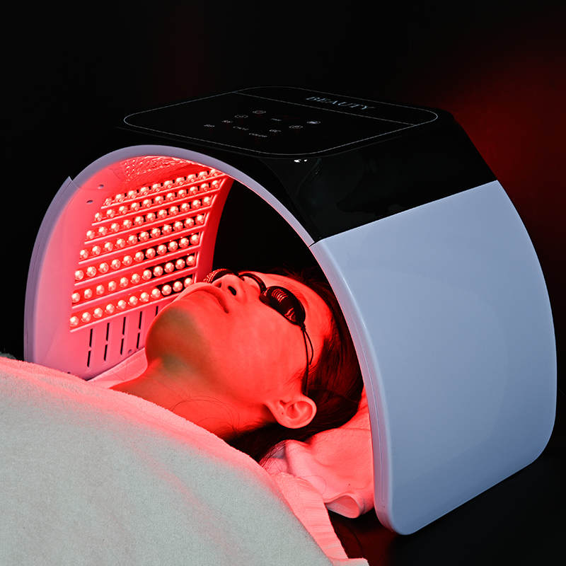 Spectrometer light therapy quickly activates the photoreceptor cells in the skin to enhance the vitality elasticity of the skin