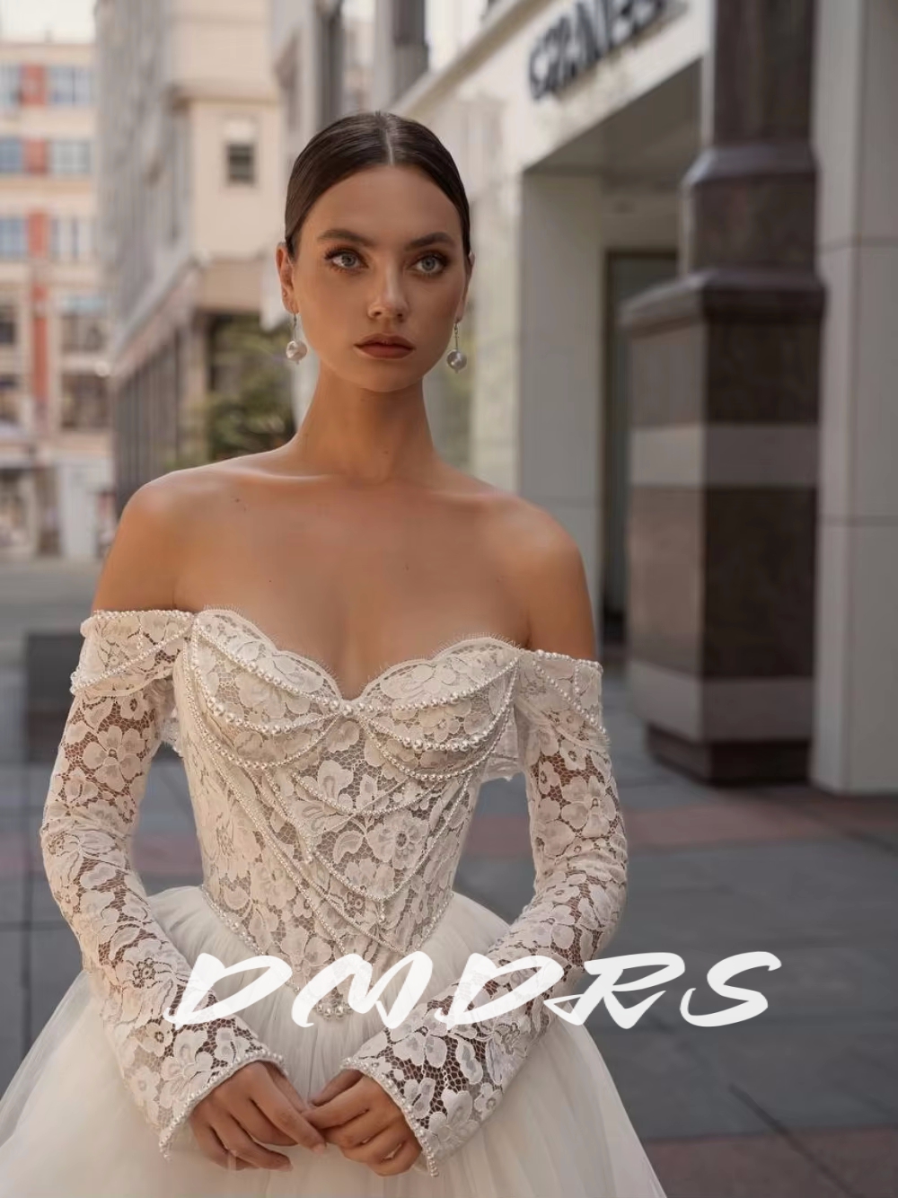 Romantic Lace Pearls Tassel Vintage Wedding Dress Delicate A Line Corset Women Wear Customized Classy Sweet Zipper Back Bride