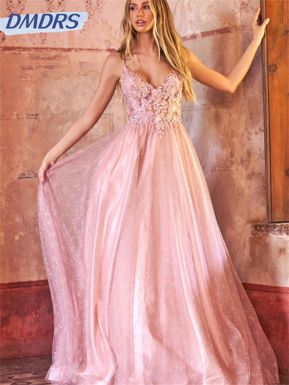 Sexy Appliquéd A-Line prom Dress 2024 Simple Sleeveless Deep V Evening Dress Elegant Satin Gown Vestidos De Novia