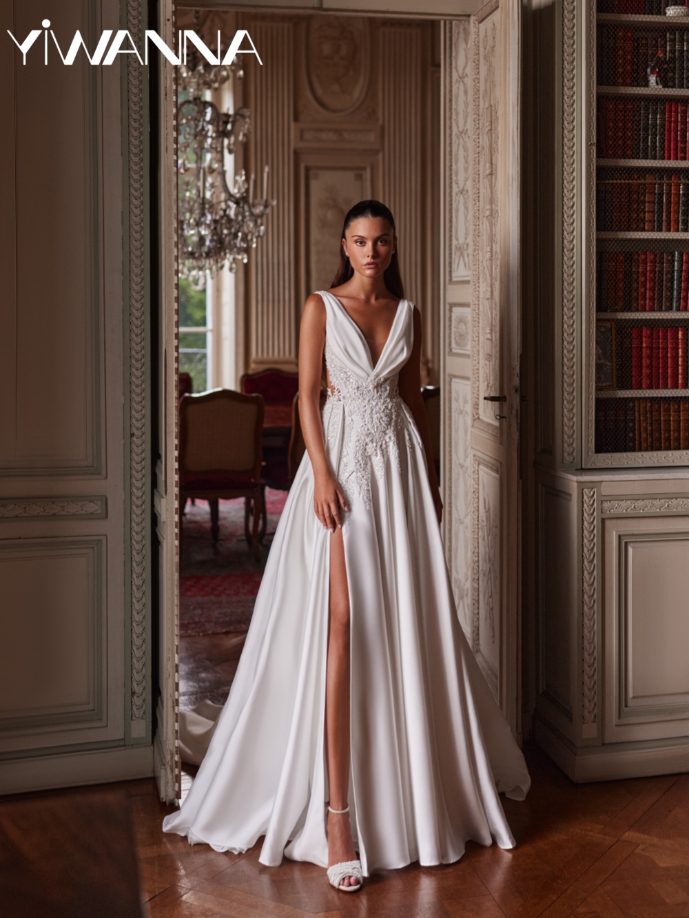 Exquisite Beaded Lace Appliques Wedding Dress Sexy Deep V-neck High Slit Bridal Gown Customized Stunning Long Dresses For Bride