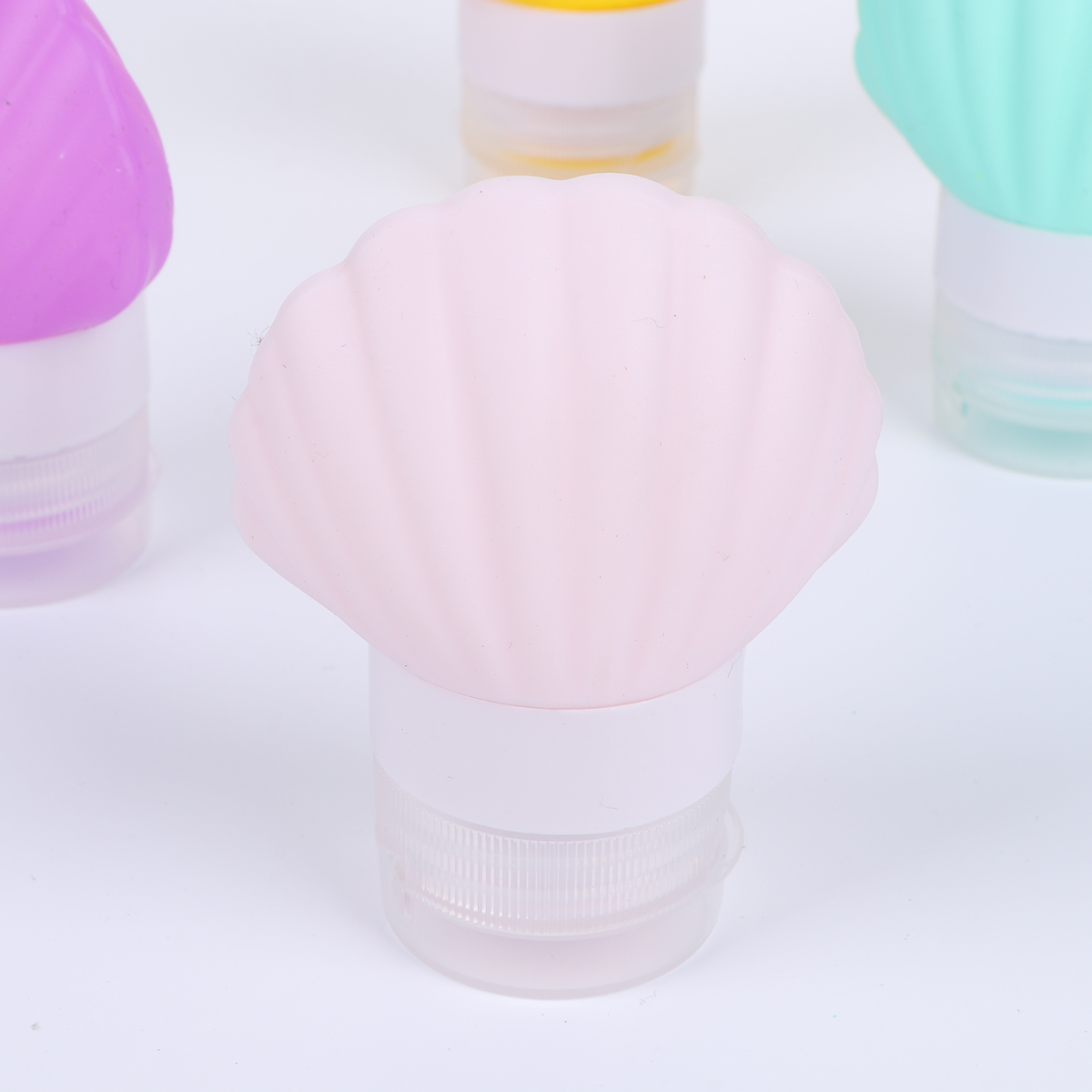 4pcs Subpackaging Bottles Emulsion Essential Oil Portable Empty Travel Accessories Reusable Toiletries Containers