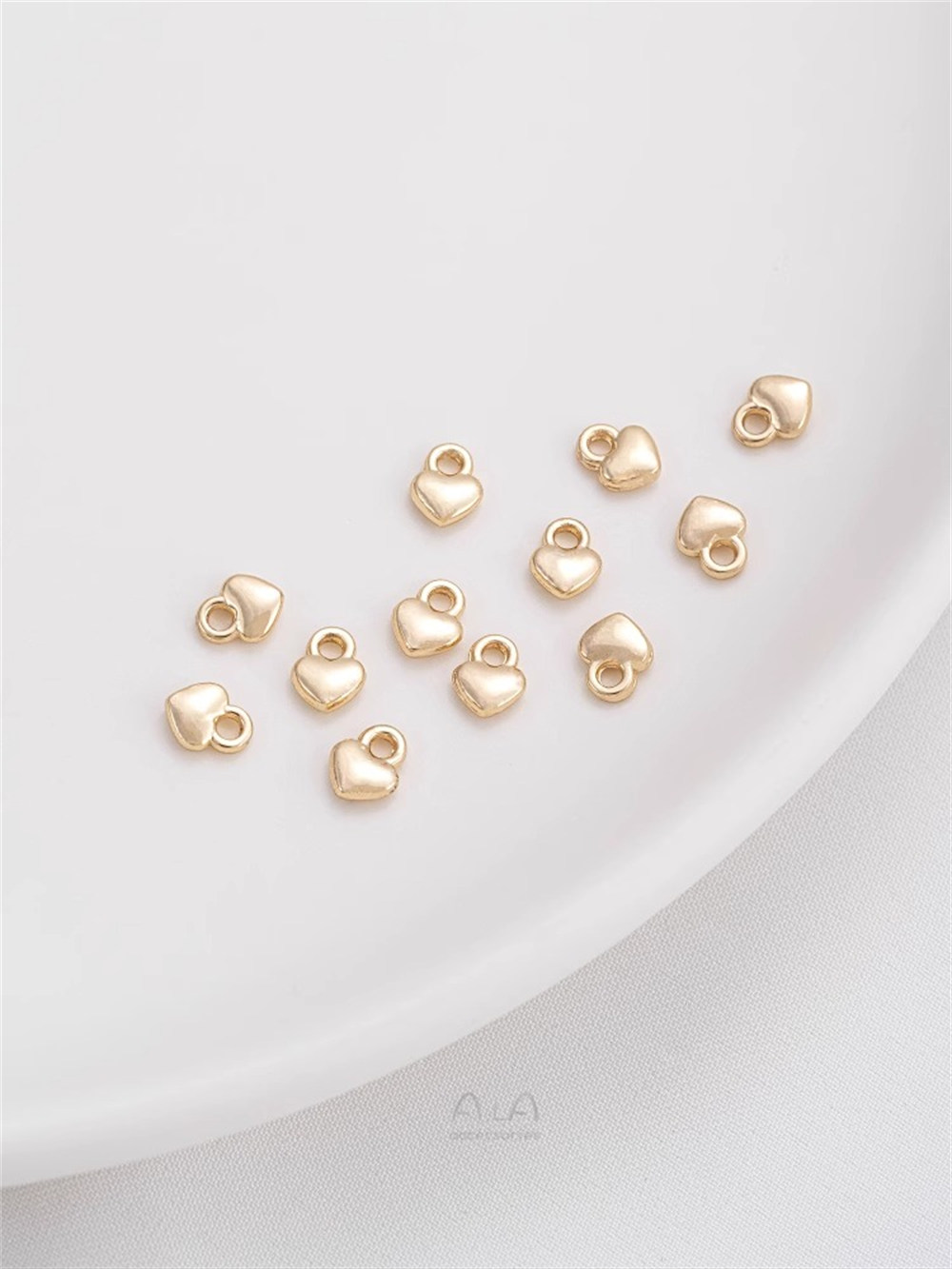 14K Gold Package 4mm Mini Peach Heart Pendant Handmade DIY Jewelry Bracelet Extension Tail Chain Small Charms Pendant K583