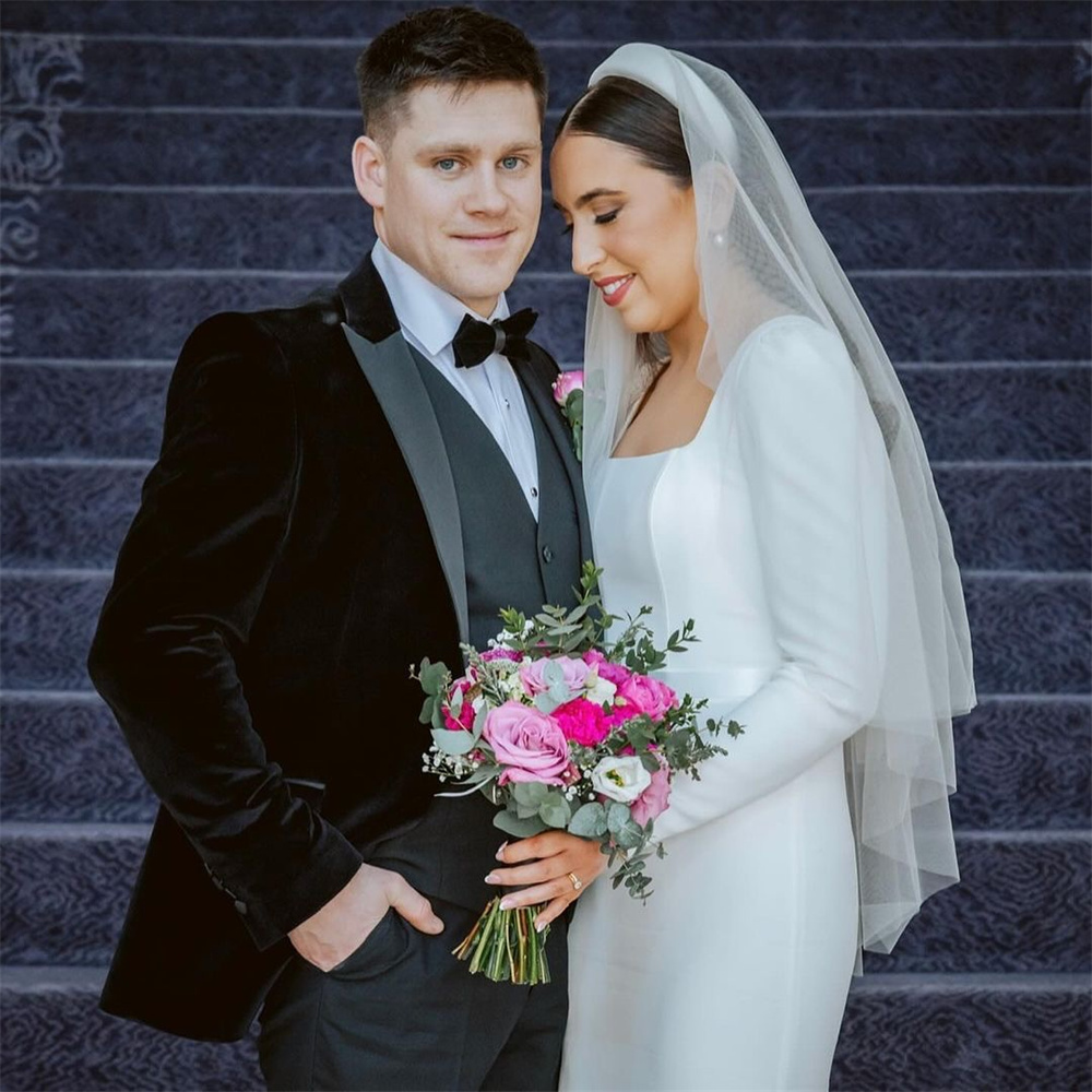 Customized Elegant Square Collar Wedding Dresses Classic Long Sleeves Vestido De Novia Simple White Satin Bridal Party for Woman