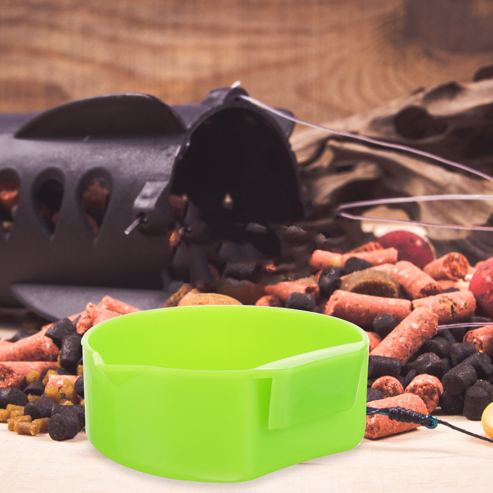 10pcs Bait Box Fishing Tools Lightweight Portable Pot Equipment Basin Bowls Random Color Outdoor Fishing