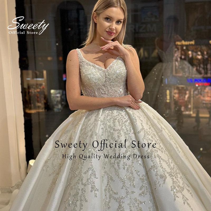 Luxurious Wedding Dress Satin Embroidered Lace On Net With Beading Princess Ball Gown Sleeveless V-Neck Customized Bride Dress