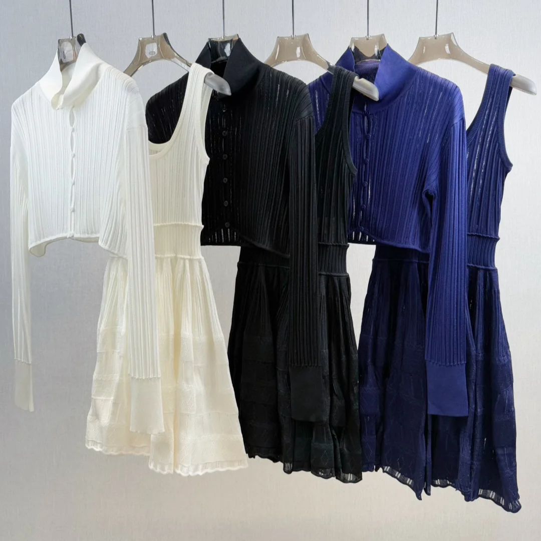 Elegant sexy knitted solid color figure flattering dress