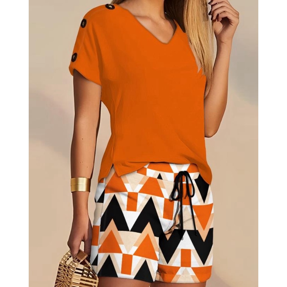 Summer Two-Piece Set Women V-neck Buttoned Design Short Sleeve T-shirts and Geometric Print Shorts Suit Set Casual Outfits