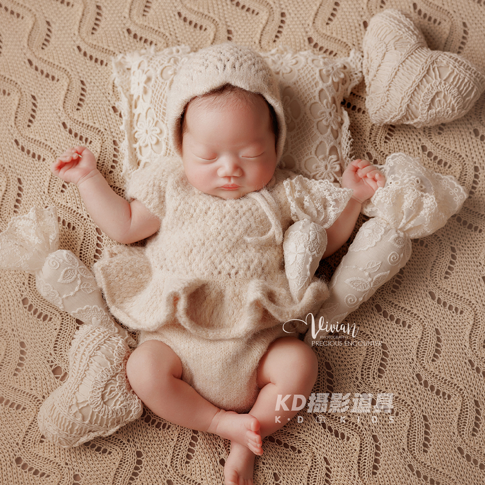 Minimalist Theme Newborn Photography Props Knitted Baby Dress+Hat Bow Headband Handmade Carrot&Heart Studio Baby Shooting Props