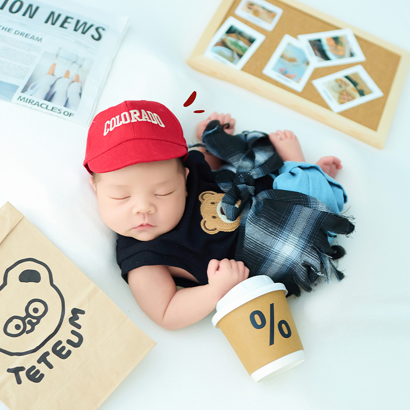 Newborn Photography Fashion Trend Accessories Baby Baseball Cap +Sleeveless Bear Tee + Washed Blue Pants Kids Studio Photography