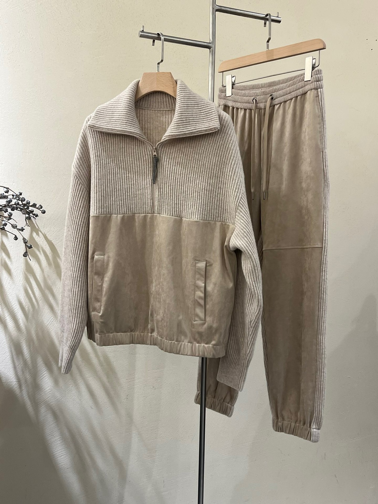 2024 Spring knitted suede casual sporty pants suit