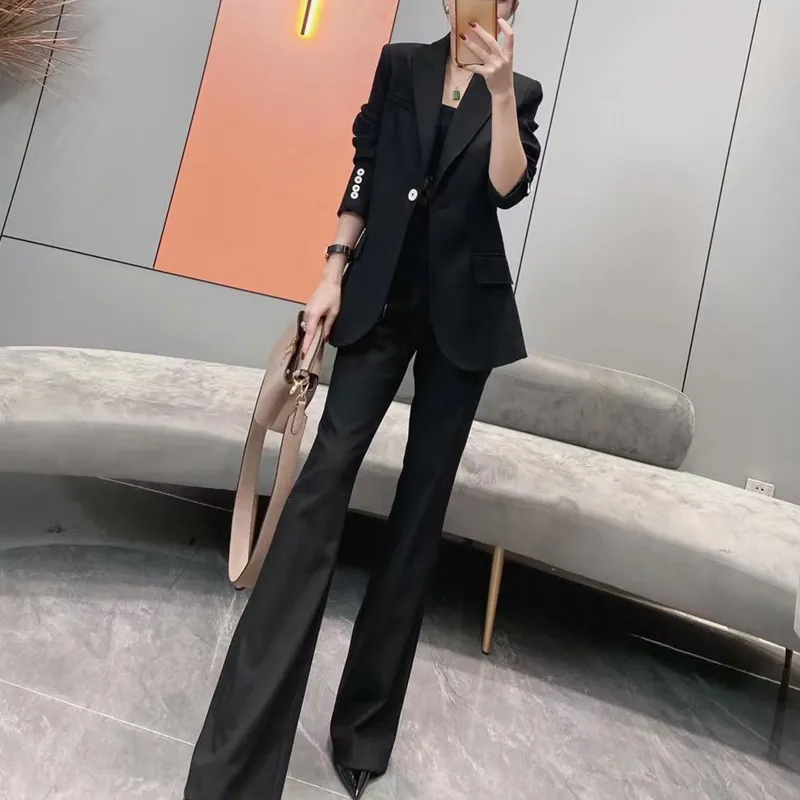 Women's professional suit, slim fitting and slimming suit, flared pants, 2024 new Western style high-end two-piece set for women