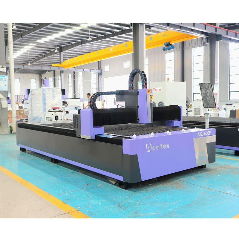 1000W 3mm SS Laser Cutter Application and Cypcut Control Software 1500w Optical Fiber laser cutting machine 2kw