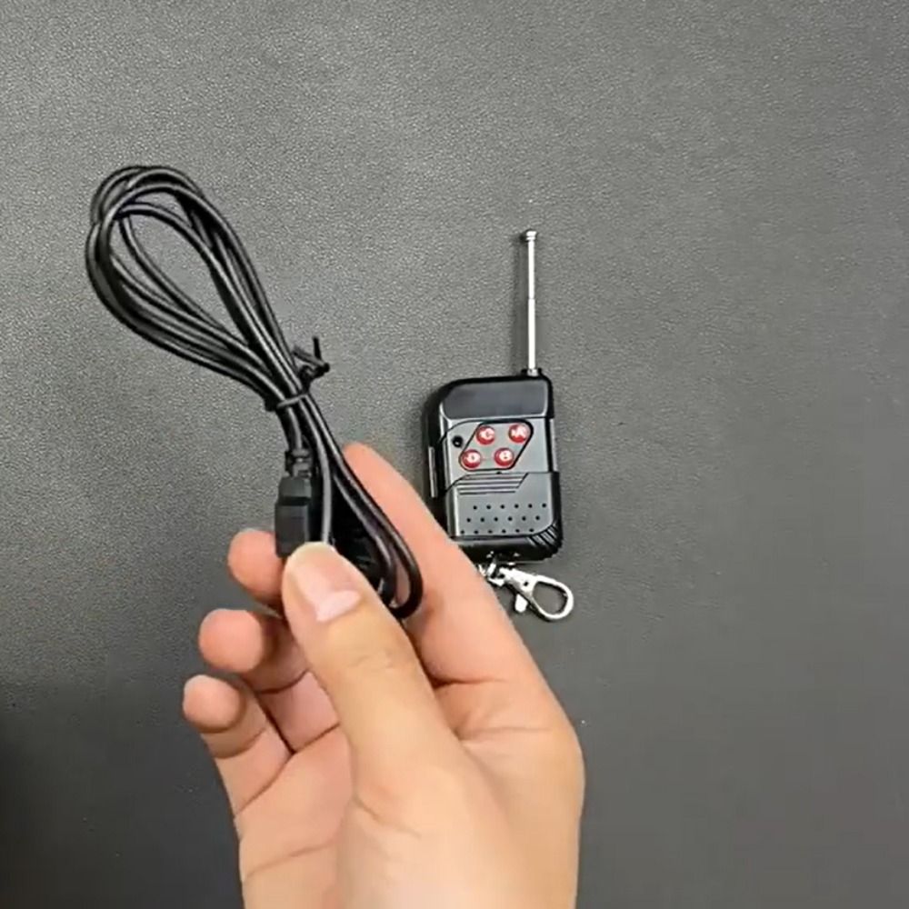 Solar Energy Solar Powered Alarm Dog&#039;s Bark Strobe Solar Anti-theft Device LED Sound Recording Solar Powered Alarm Light Outdoor