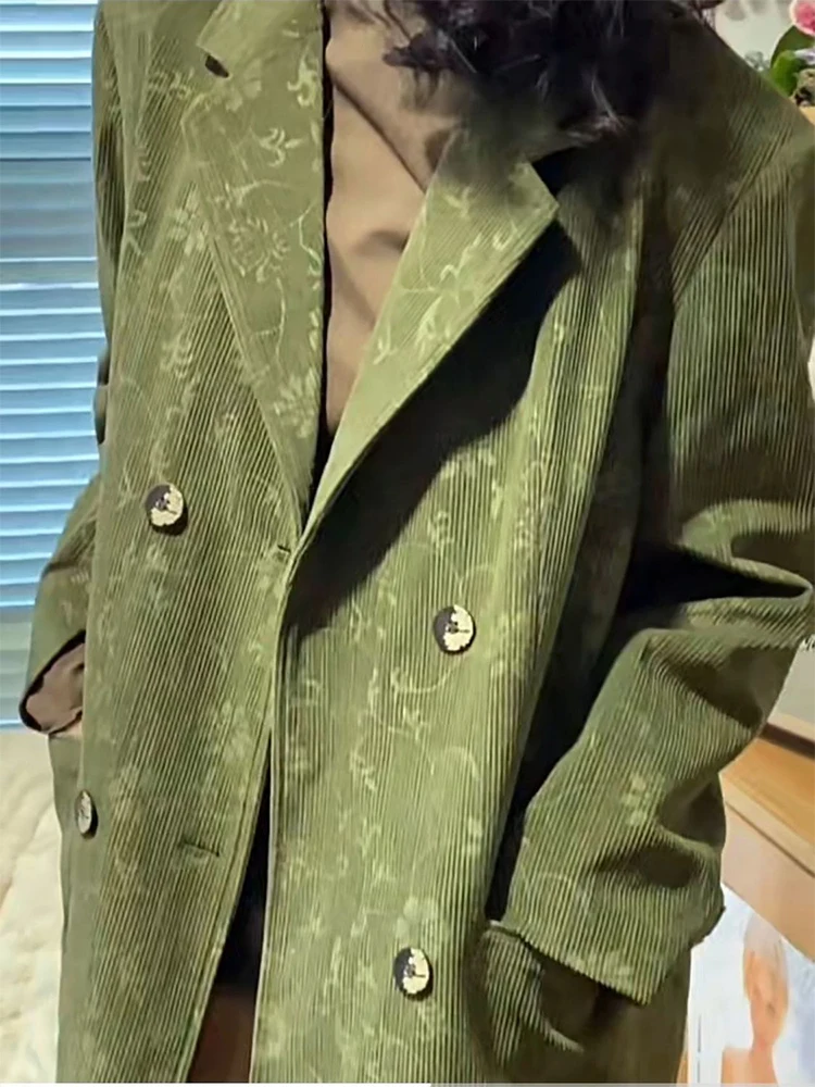 casual retro corduroy suit for women in Spring and Autumn 2024, new design sense, niche loose jacket, small suit