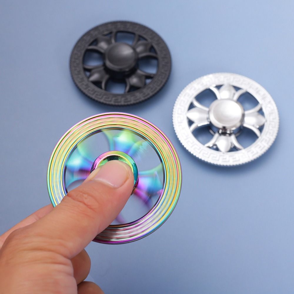 Round Fidget Spinner Toys Alleviate Fatigue Zinc Alloy Desktop Spinner Toys Metal Fingertip Gyro Party Favors