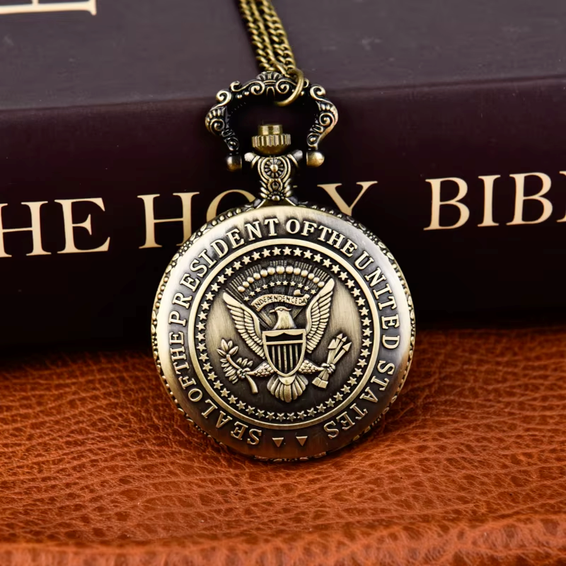 Eagle pattern quartz pocket watch Bronze pocket watch Men&#039;s and Women&#039;s chain Watch Large bronze alloy pocket watch