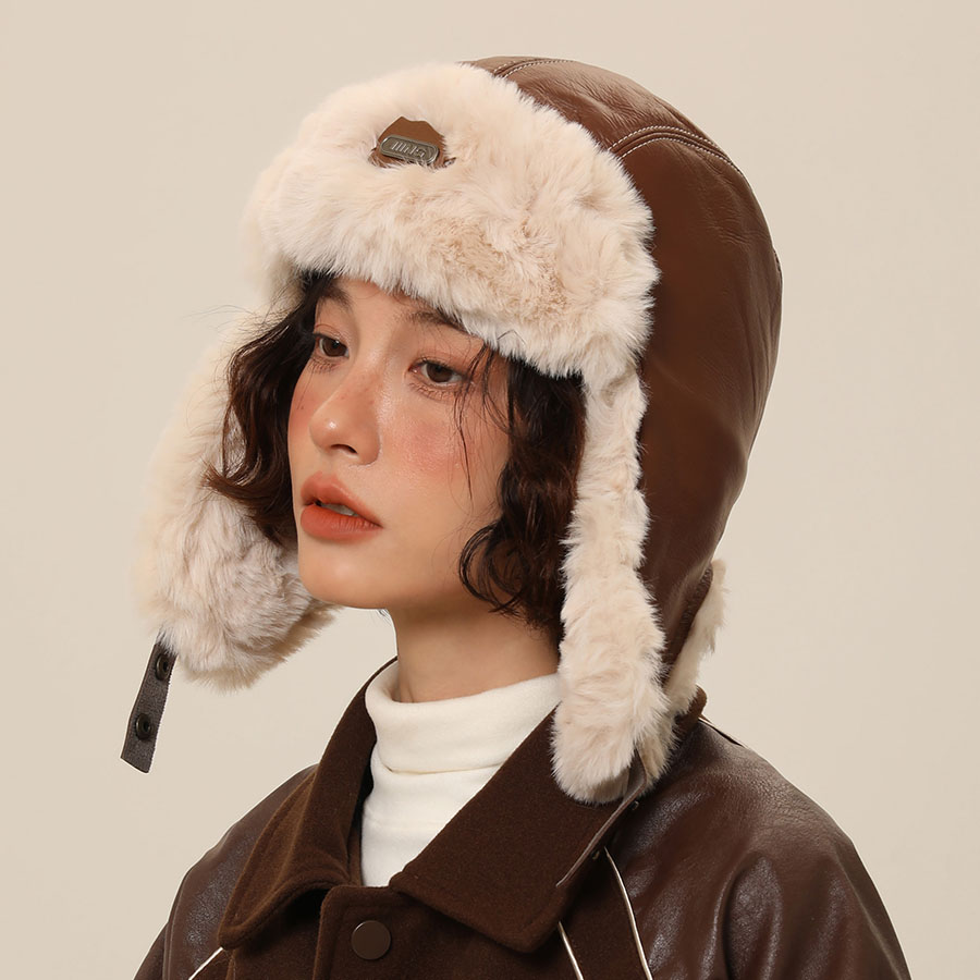 Autumn and Winter Hats Lei Feng Hat for men and Women, Retro Leather Pilot Hat with Velvet Ear Protection, Riding Motorcycle Hat