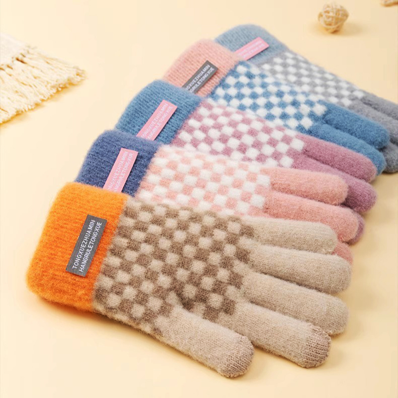 Winter Women'S Cold Warm Gloves Knitted Wool Students Outdoor Sports Riding Windproof Five-Finger Touchscreen Gloves