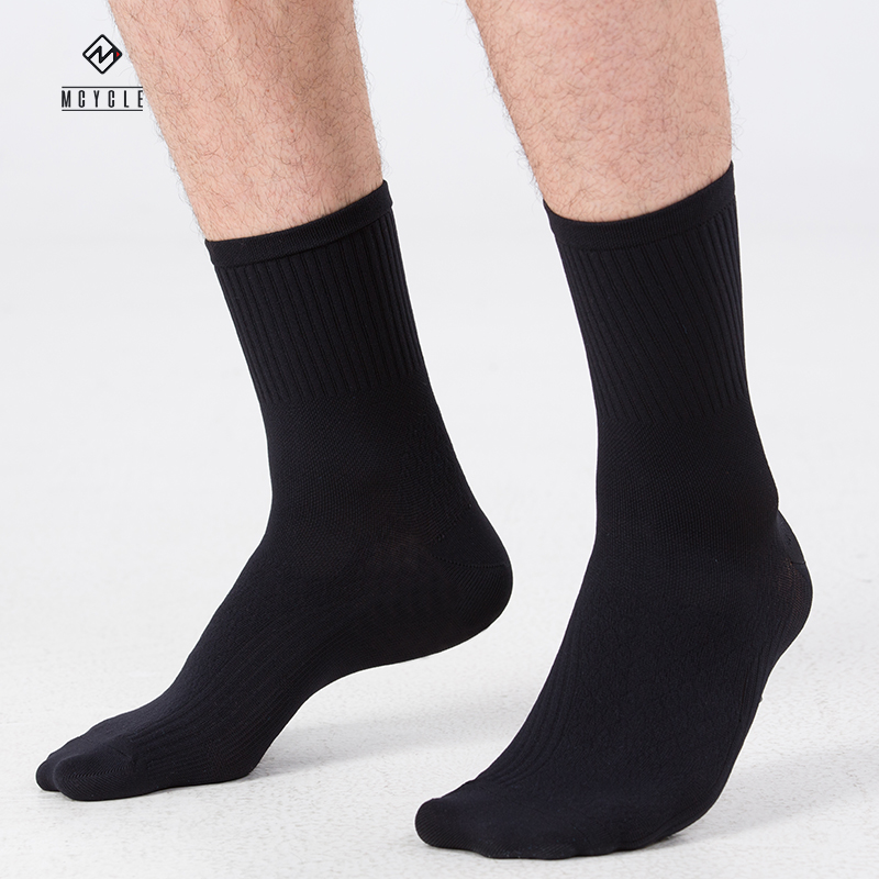 Mcycle Athletic Bicycle Sock Breathable High Wicking Sports Socks OEM ODM Knitting Cycling Socks