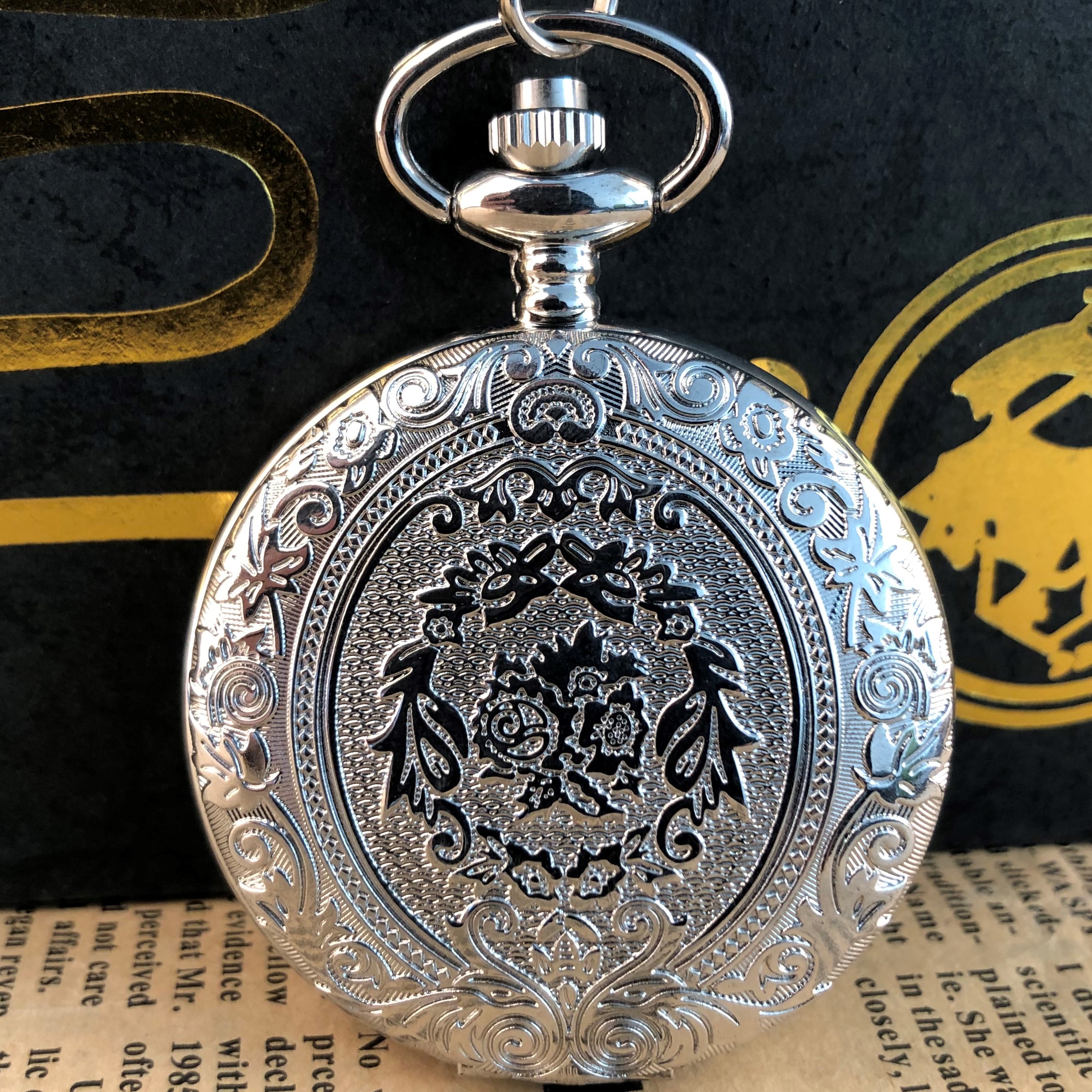Silver Carved Quartz Pocket Watch Arabic Numerals Popular Decoration Unisex Personality Necklace Pendant Clock Men Women Gifts