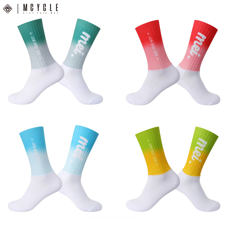 Mcycle Wholesale Gradient Color Aero Sport Socks Seamless Anti-Slip Bicycle Bike Socks Summer Bicycle Riding Cycling Socks