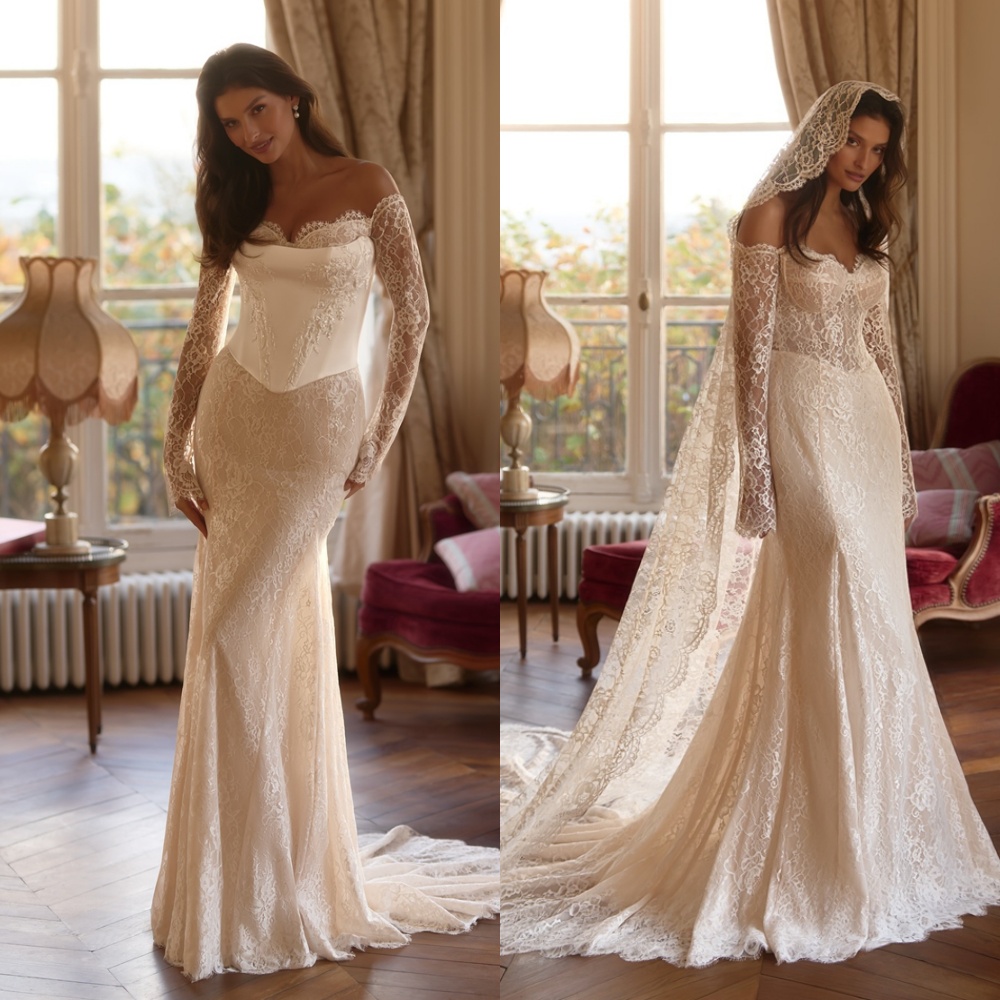 Customized Delicate White Tulle Wedding Dress Exquisite Strapless Cap Sleeve Bridal Party Temperament Lace Up Back Bridal Gowns