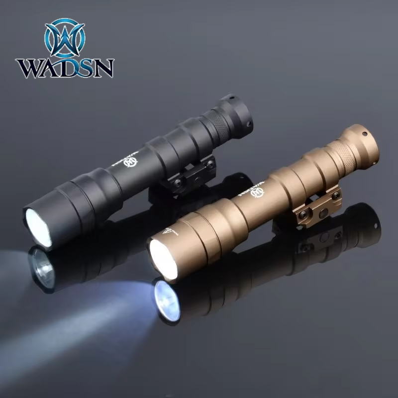 WADSN Airsoft Surefir M600 M600DF Weapon Light 1400 Lumen Softair Rifle SF M600DF Flashlight Torch Fit 20mm Picatinny Rail