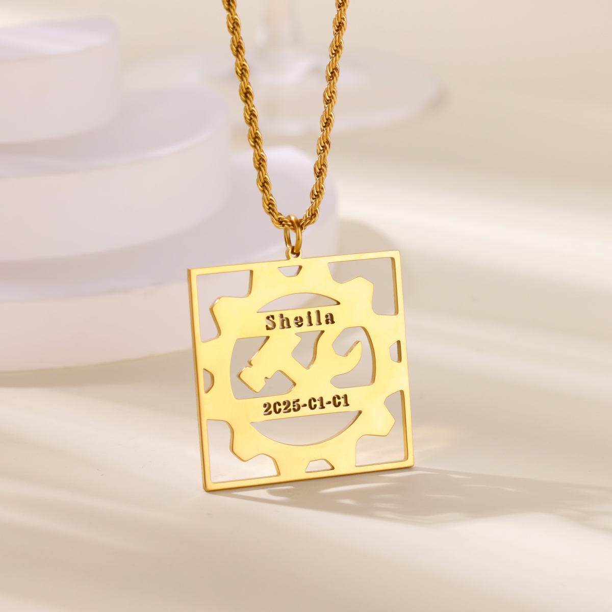 Customized Geometric Name Necklaces For Women Personalized Stainless Steel Chain Name Letter Pendant Necklaces Couple Jewelry