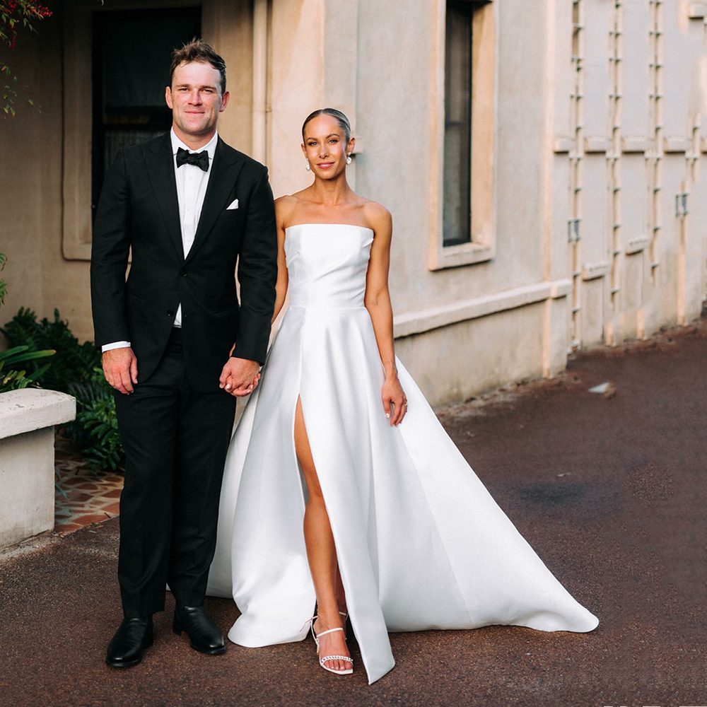 Customized Strapless A Line Wedding Dresses 2025 Satin Bride Gown High Slit Bridal Reception Dress Wedding Gown For Women