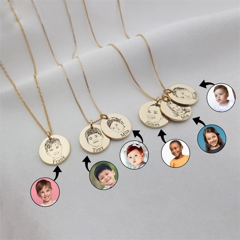 Custom Necklace With Child's Name Photo Personalized Mother's Day Gift Women's Simple and Charming Stainless Steel Jewelry