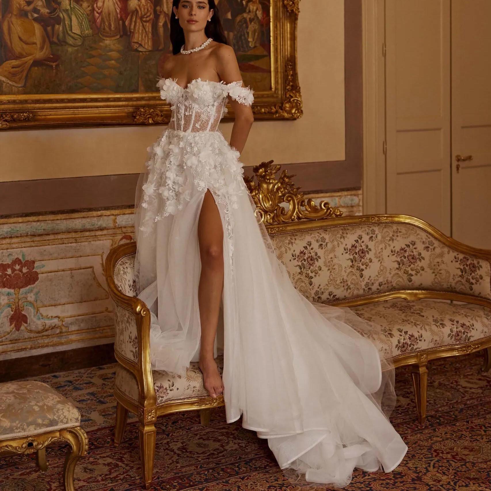 Customized A Line Sweetheart Wedding Dress Lace Applique Lace-up Bridal Dress Off The Shoulder Bridal Gown Vestidos De Novia