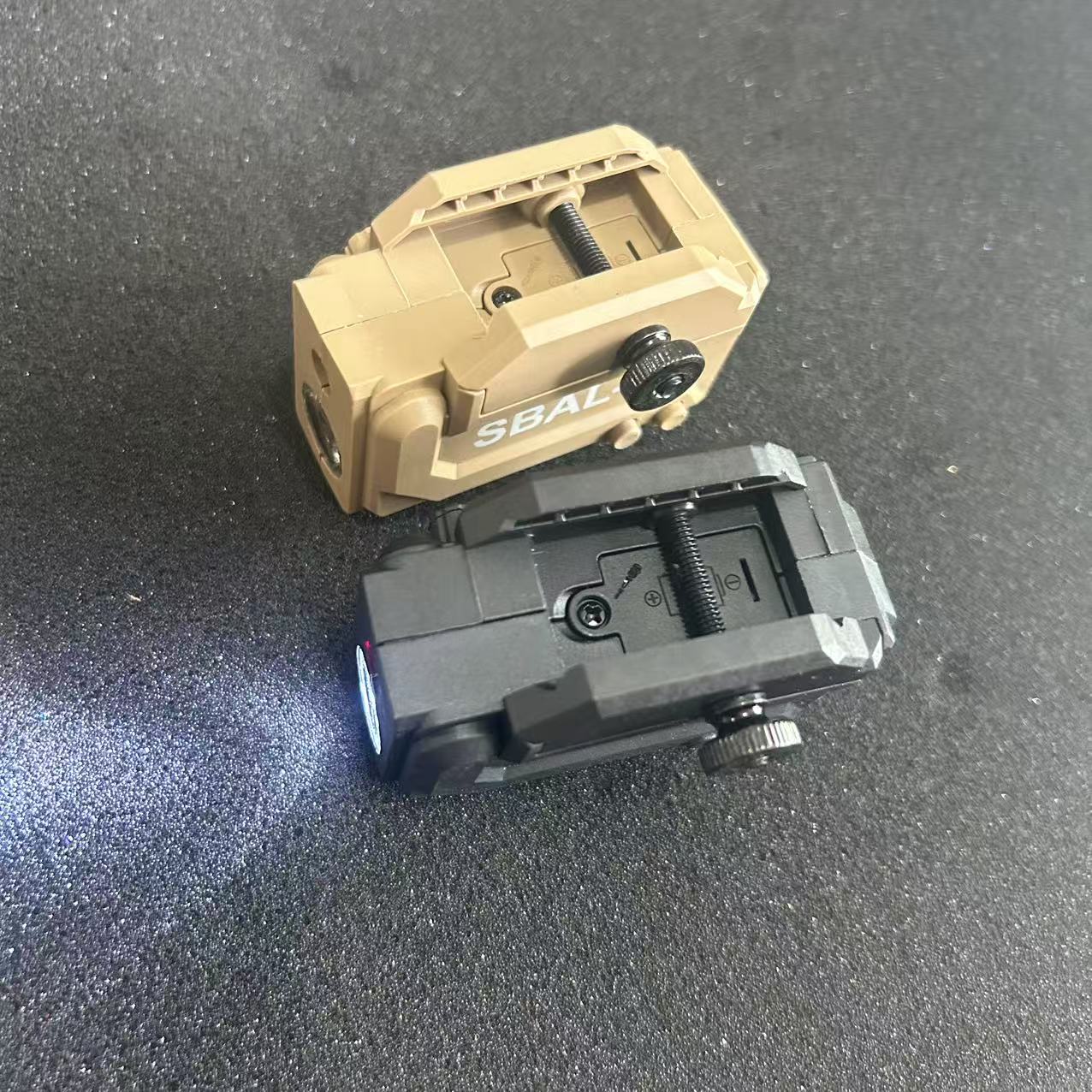 2025New Outdoor Tactical Glock Led Laser 20mm Nylon bottom Mounted Integrated infrared LED flashlight 20mm Rail Toy gun Infrared