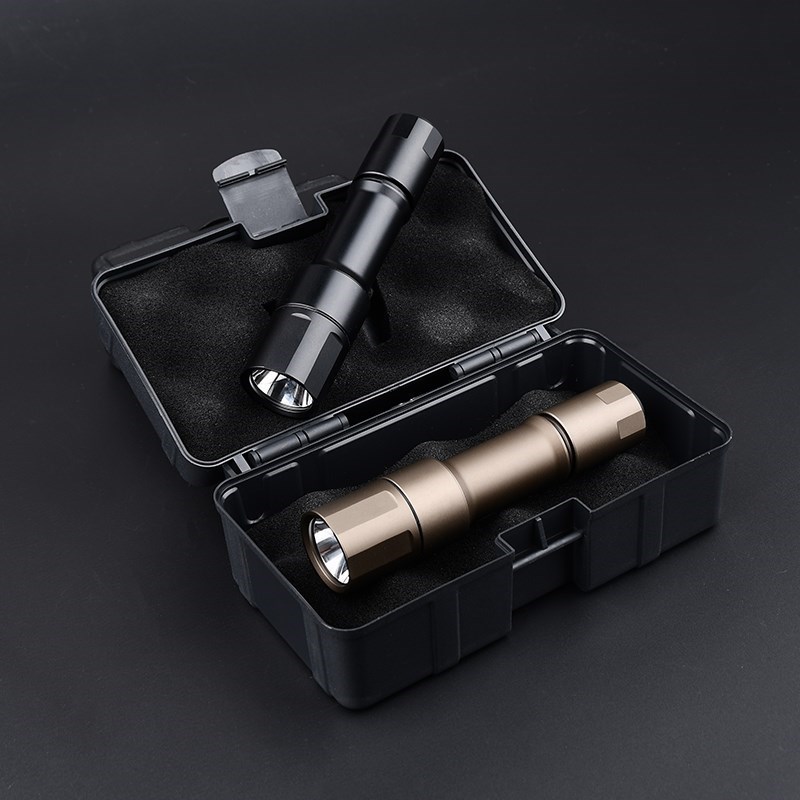 WADSN Tactical MCH Weapon Flashlight High Power 1300 Lumens Helmet Light  Handheld White LED Lamp for Tactical Fast Helmet Mount