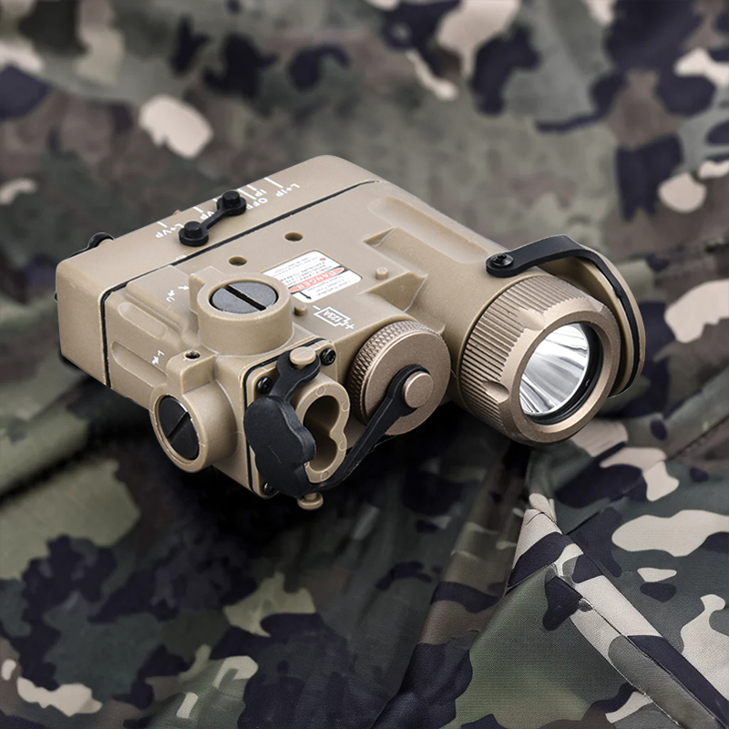 WADSN DBAL D2 Laser Flashlight Red IR Laser DBAL-D2 White And Infrared LED Light Tactical Airsoft Hunting Lamp Fit 20MM System
