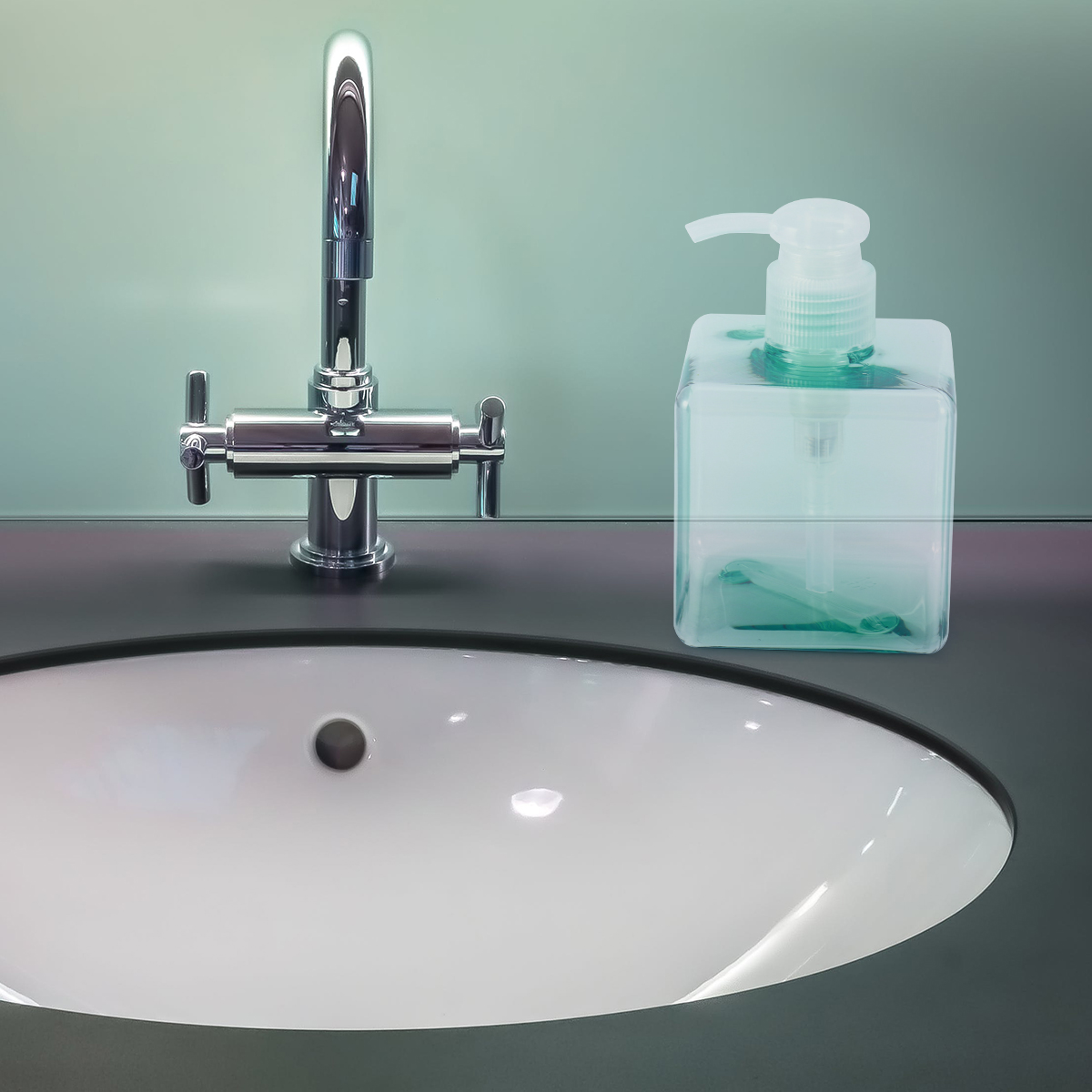 250ml Clear Refill Bottle Pump Bottle Dispenser Shampoo Pump Dispenser Shampoo Travel Empty Square Storage Liquid