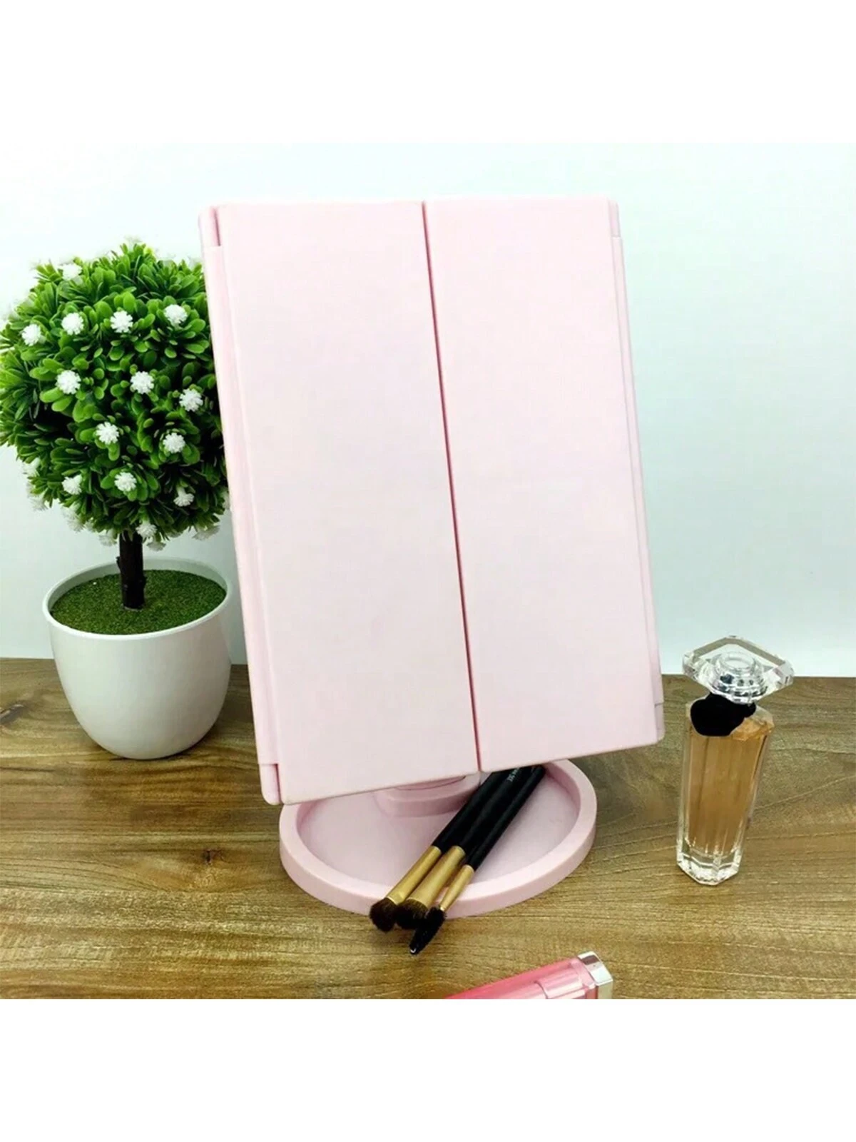 1pc 2x 3x Magnification Three-Folding Makeup Mirror With 22 LEDs, Suitable For , Travel, Portable, Foldable USB Makeup Mirror