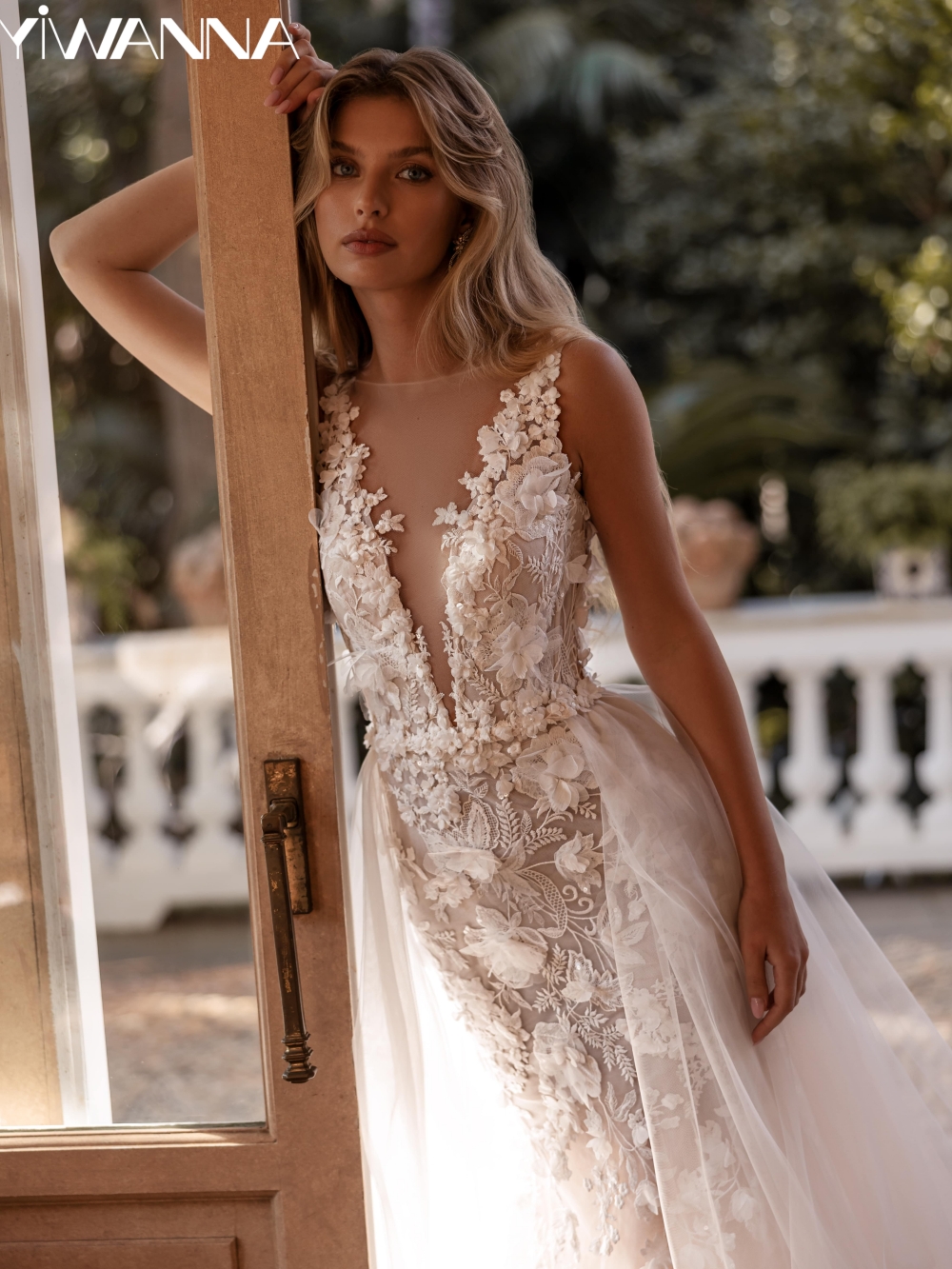 Dreamy Lace Appliques 3D Flower Wedding Dress Detachable Train Mermaid Long Bridal Gown Customized Deep V-neck Dresses For Bride