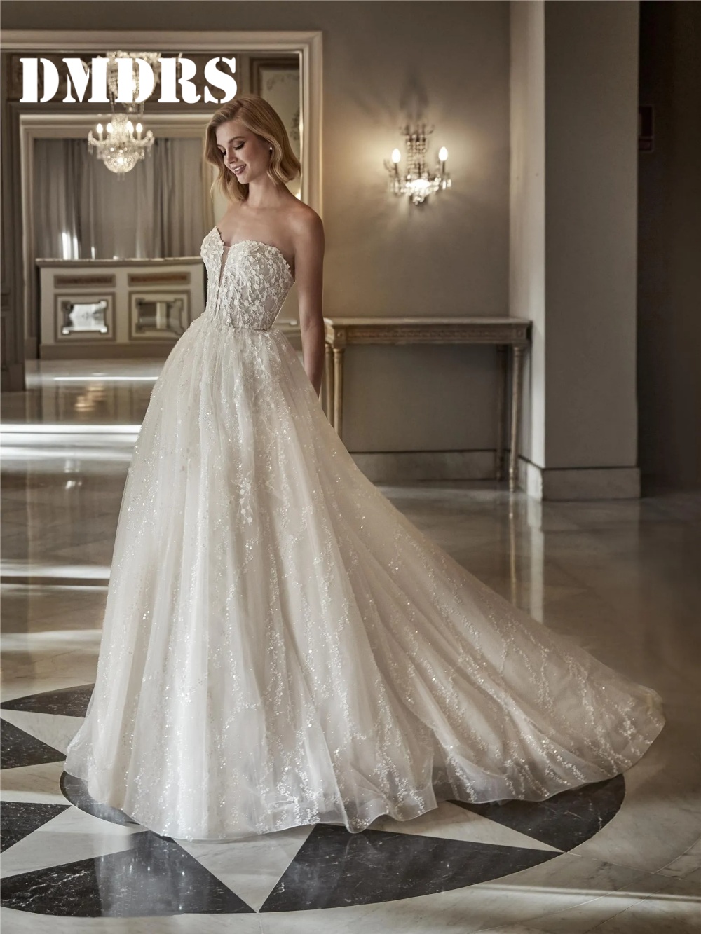 Charming Sleeveless Wedding Dresses Elegant A-Line Appliqué Bridal Gowns Graceful Tulle Floor-Length Wedding Gowns Vestidos De N