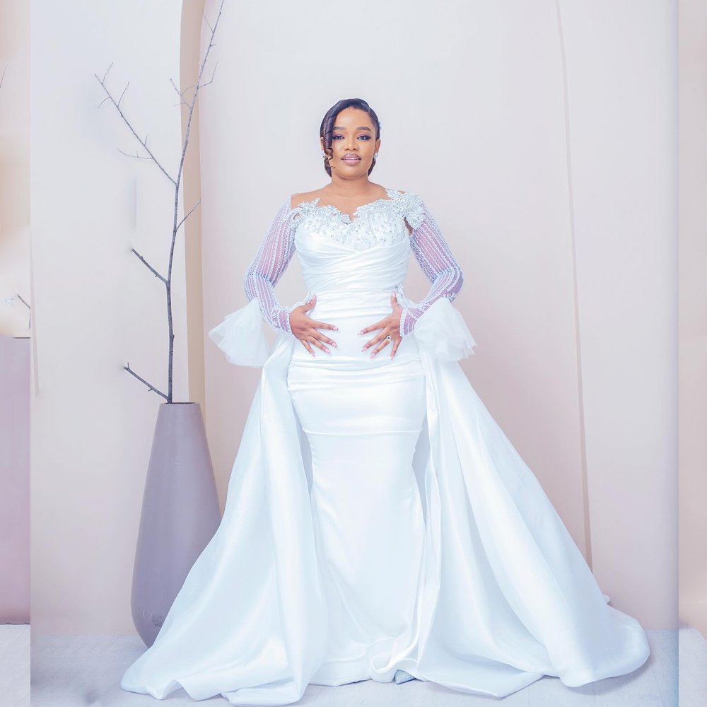 Luxury Wedding Dresses Crystals Mermaid Detachable Train Mermaid O-Neck Bride Gowns Full Sleeve Vestido De Novia Customized